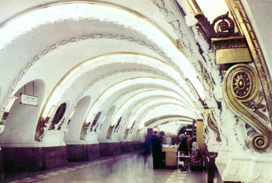 Так ленинградский метрополитен выглядел в 1974 году