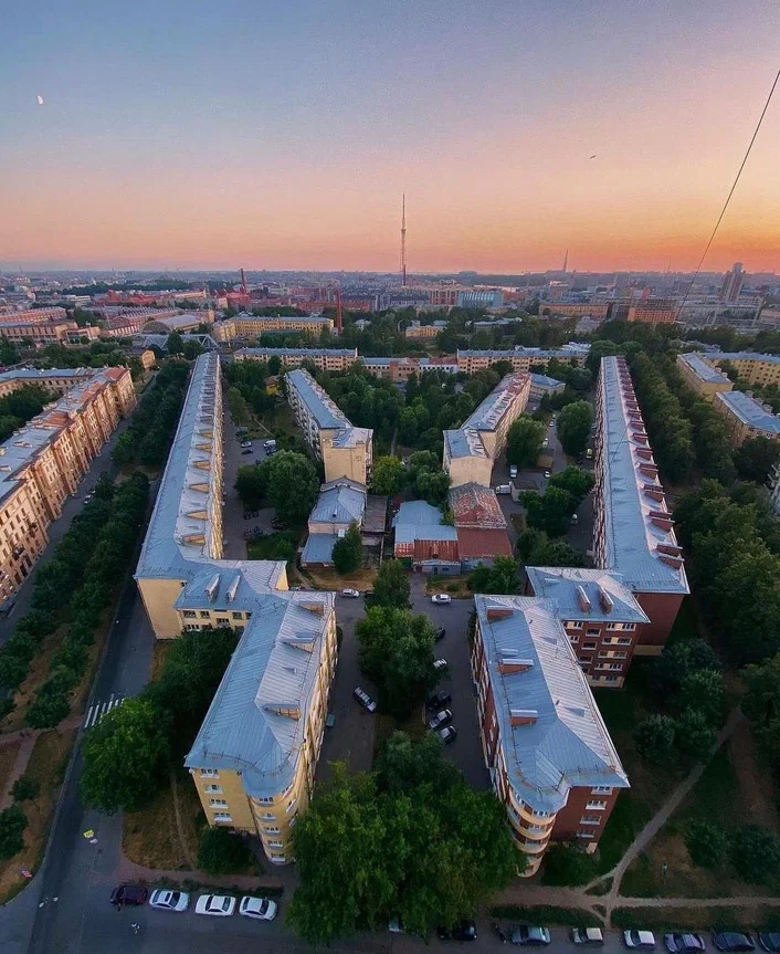 На Выборгской стороне Лесной пр., 39 А в каком районе города вы живете?