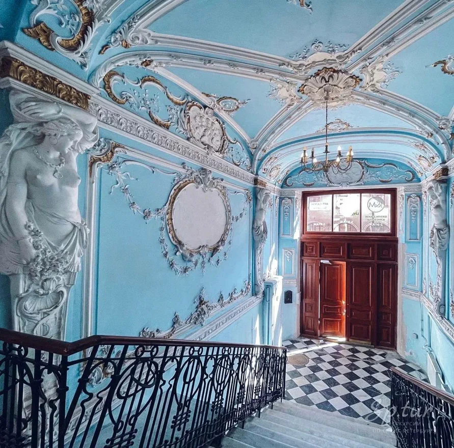 Самые красивые, а главное, ОТКРЫТЫЕ парадные Петербурга