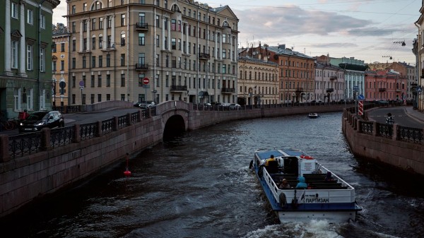 Власти Петербурга по итогам этого года ожидают 8,7 миллиона туристов