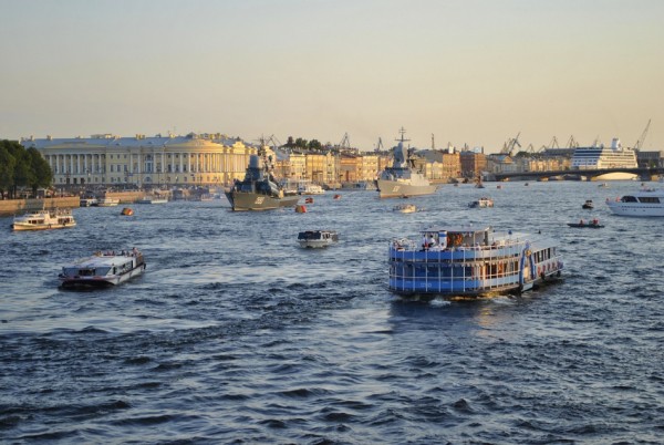 День ВМФ, «Акустика счастья» и ретрит в лесу: куда пойти в Петербурге 28 июля – 3 августа День ВМФ, «Акустика счастья» и ретрит в лесу: куда пойти в Петербурге 28 июля – 3 августа