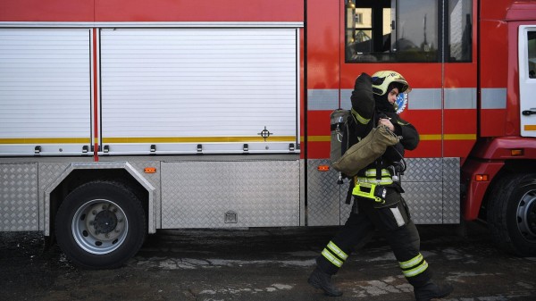 На кольцевой автодороге в Петербурге загорелся автобус, люди не пострадали На кольцевой автодороге в Петербурге загорелся автобус, люди не пострадали