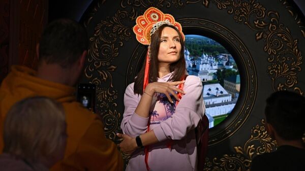 Кружевное панно в цветах флага представят в марте на выставке "Россия" Кружевное панно в цветах флага представят в марте на выставке "Россия"