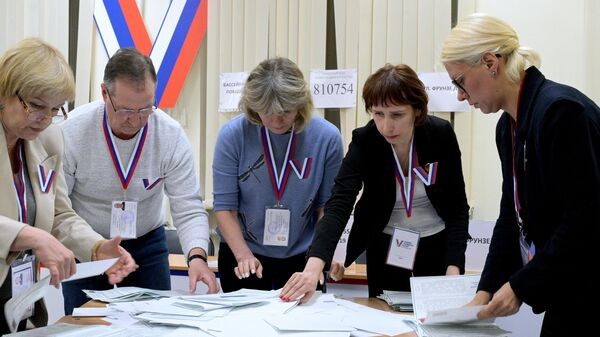 В Петербурге проверят сообщения СМИ о работе двух комиссий на выборах президента