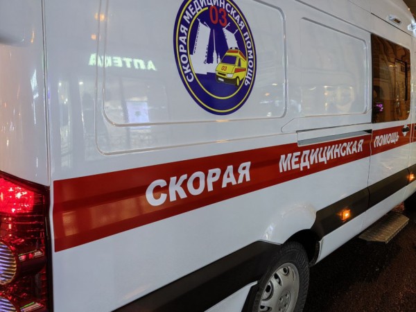 Грузовик сбил женщину в Петербурге