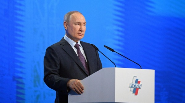 Песков: Путин в пятницу выступит на заседании совета законодателей