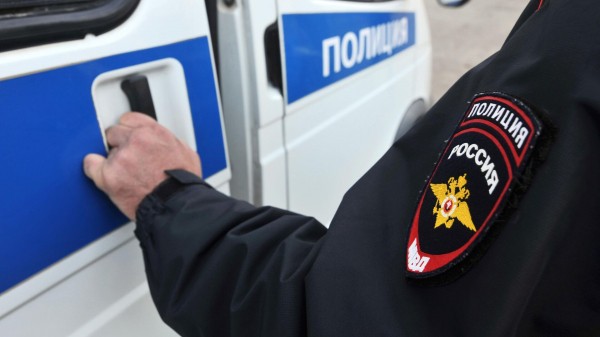 В Петербурге задержали 45-летнего мужчину, осквернившего Знамя Победы В Петербурге задержали 45-летнего мужчину, осквернившего Знамя Победы