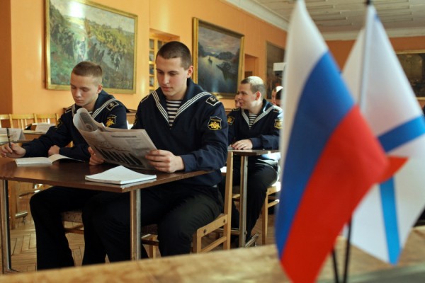 Главой петербургской академии ВМФ назначен адмирал Евменов Главой петербургской академии ВМФ назначен адмирал Евменов