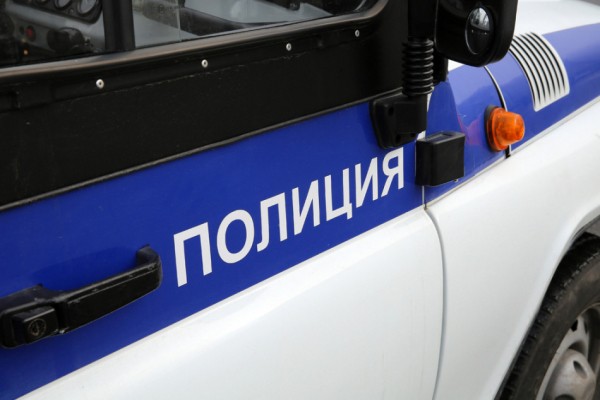 Каршеринг улетел в котлован во время погони в Петербурге Каршеринг улетел в котлован во время погони в Петербурге