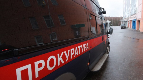 В Петербурге вагоны грузового поезда сошли с рельсов, никто не пострадал В Петербурге вагоны грузового поезда сошли с рельсов, никто не пострадал