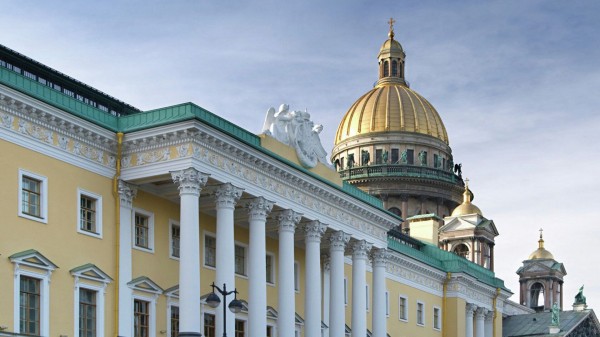 "Коммерсант": "КСП Капитал" приобрела отель Four Seasons в центре Петербурга
