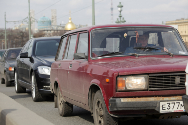 В Санкт-Петербурге более 4000 водителей временно лишились прав из-за долгов В Санкт-Петербурге более 4000 водителей временно лишились прав из-за долгов