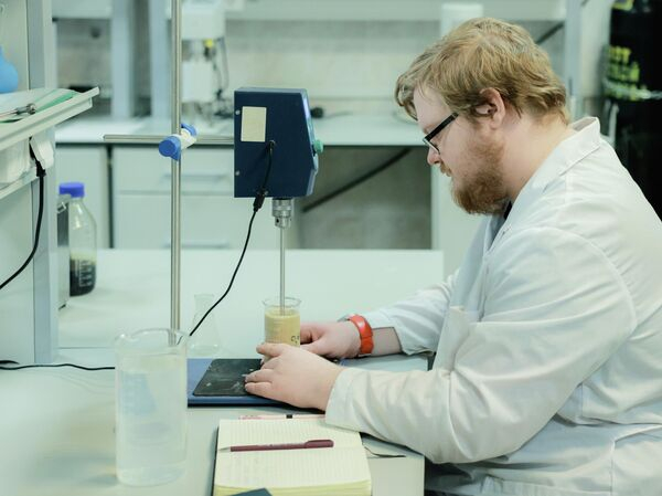 "Мне нобелевка не нужна. Я на страну работаю". Откровения молодых ученых "Мне нобелевка не нужна. Я на страну работаю". Откровения молодых ученых
