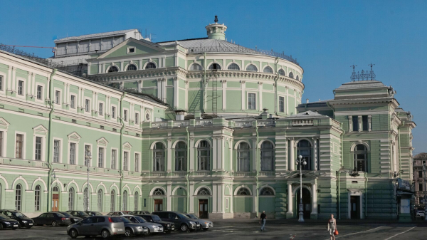 Персонал Мариинки оказал первую помощь раненному из травмата мальчику-музыканту Персонал Мариинки оказал первую помощь раненному из травмата мальчику-музыканту