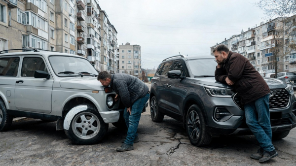 Сравнение Lada Niva Travel и Chery Tiggo 4 Pro после года эксплуатации Сравнение Lada Niva Travel и Chery Tiggo 4 Pro после года эксплуатации